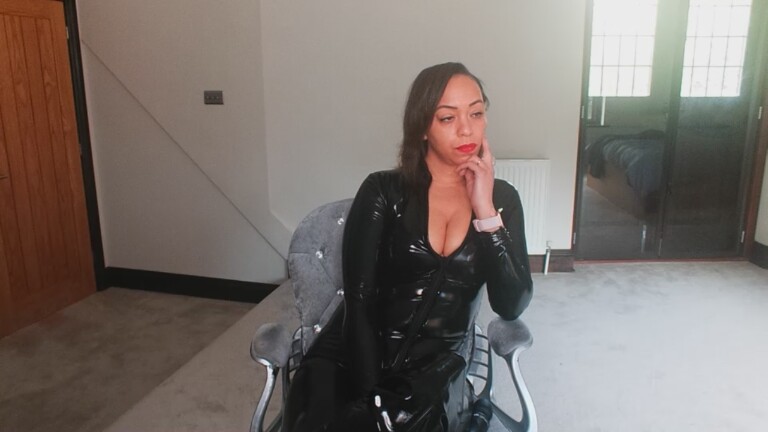 QueenTrick's Streamate show and profile