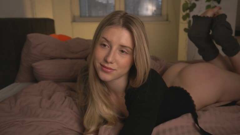 ArianaMur's Streamate show and profile