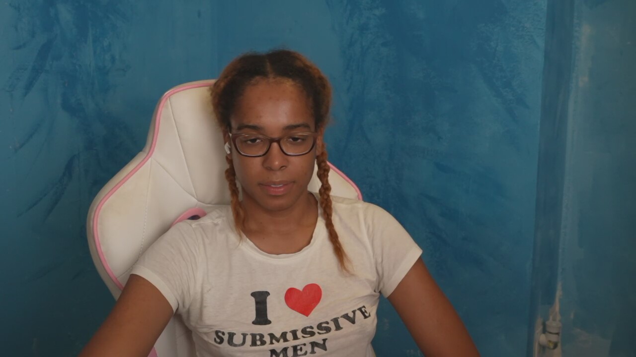 CaitlinCoxxx
