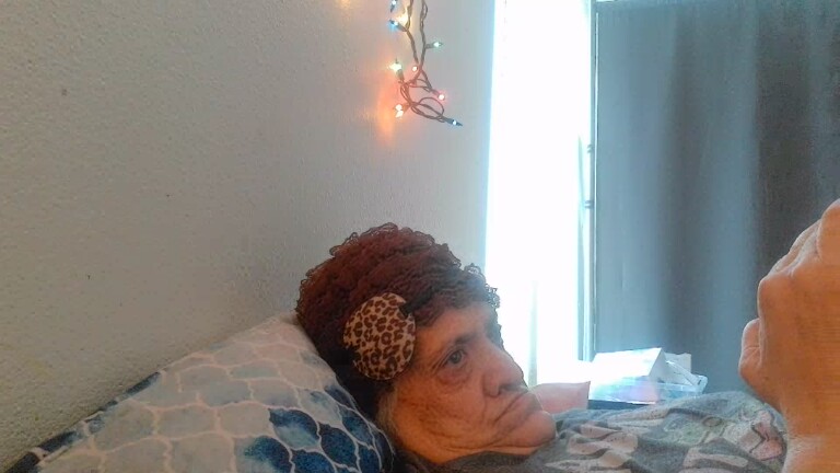 GrannyHugeBoobs's Streamate show and profile